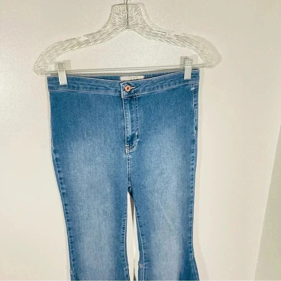 Free People Just Float On Flare Jeans Raw Hem Bohemian Festival Denim Retro - Picture 7 of 11